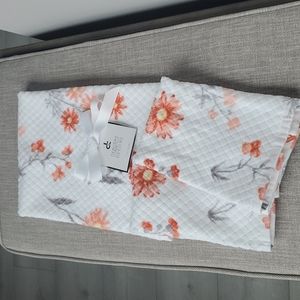 DEBORAH CONNOLLY DESIGNS 3pc Hand Towel  Set